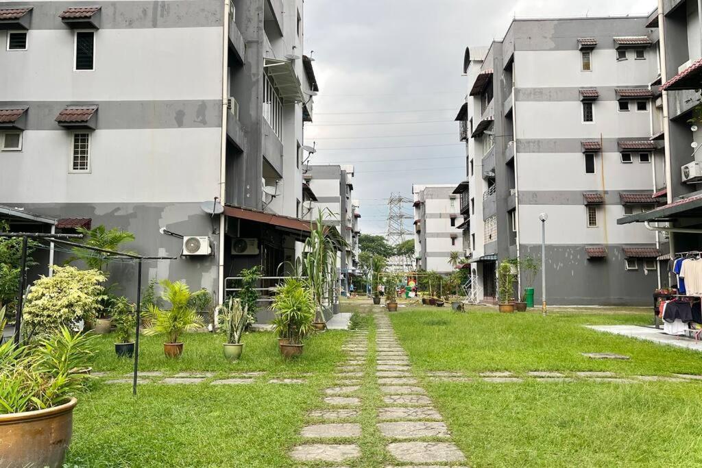 3br Family At Desa Pandan Kl Ready Wifi Netflix Pangsapuri Kuala Lumpur