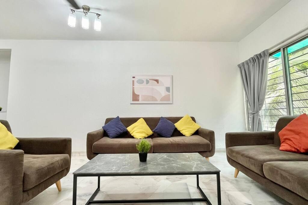 Pangsapuri 3br Family At Desa Pandan Kl Ready Wifi Netflix Kuala Lumpur